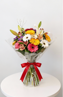Spontaneous Moment Bouquet